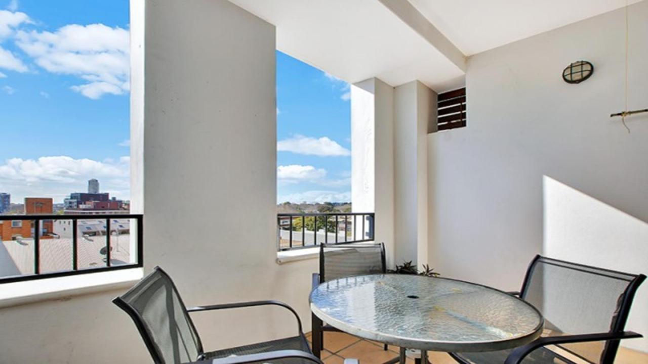Apartment At Cooper St Sydney Buitenkant foto